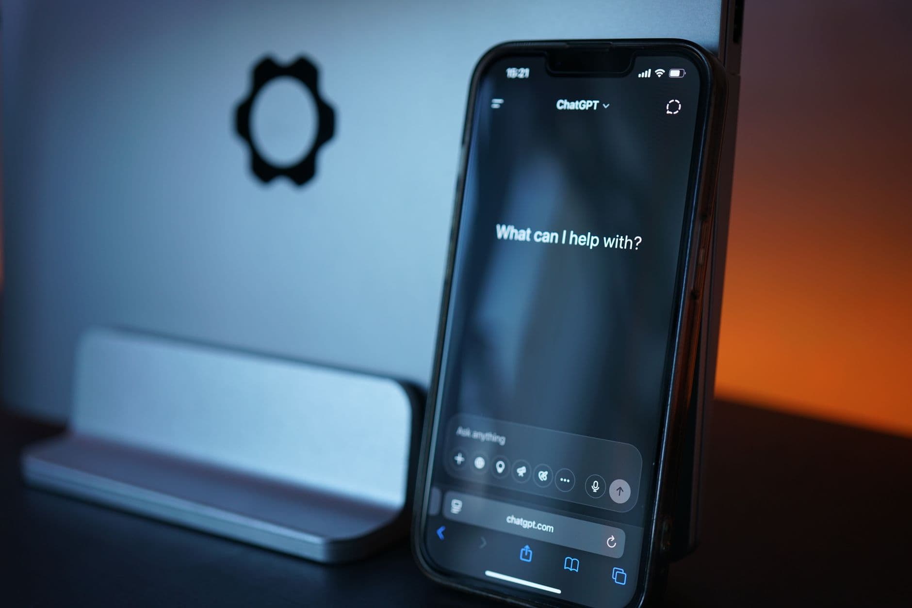 Siri Is Letting Other Robots Sleep In Her Bed