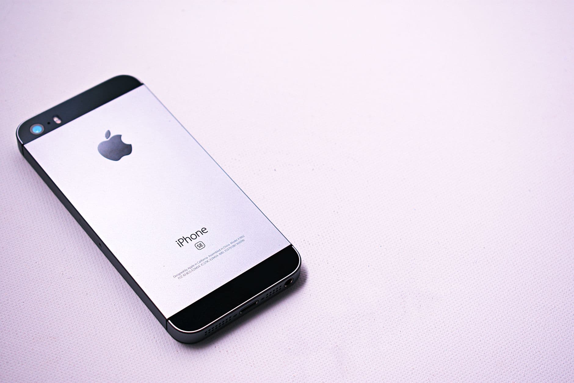 Apple Colonizes London Brick by Polished Brick