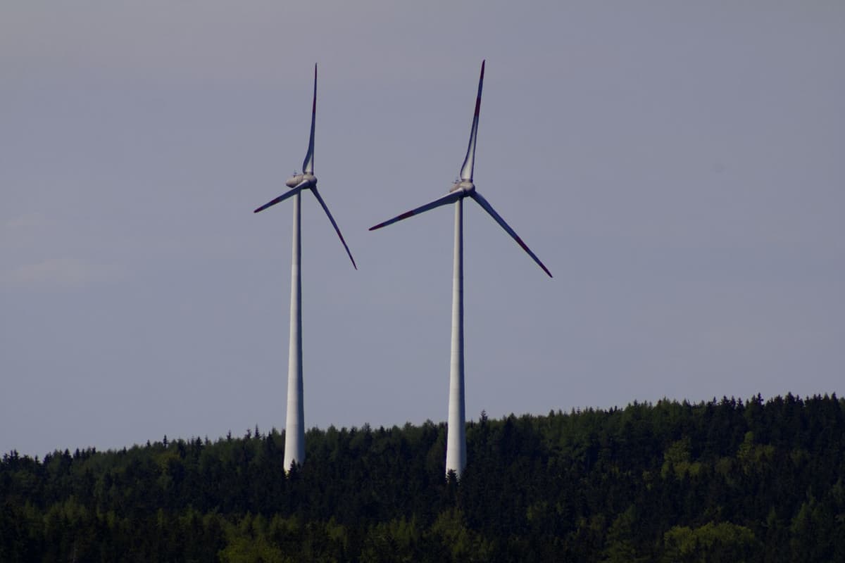 a high-pressure turbine blade showing thermal wear