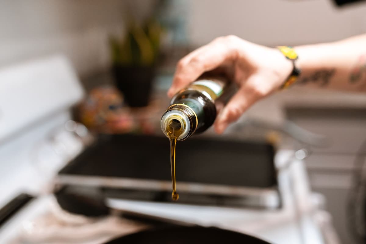 close up of barcode on bottle of olive oil